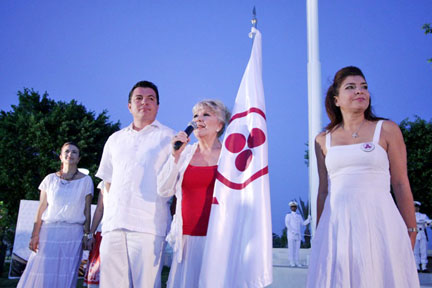 La Bandera de la Paz en la bella Cozumel, isla de paz